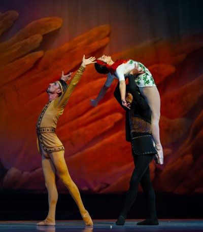 “Yeddi Gözəl” baletinin nümayişi keçirilib