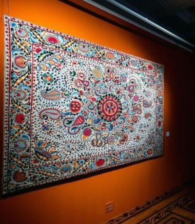 Открытие выставки "Рождение сюзане. История одной вышивальщицы"